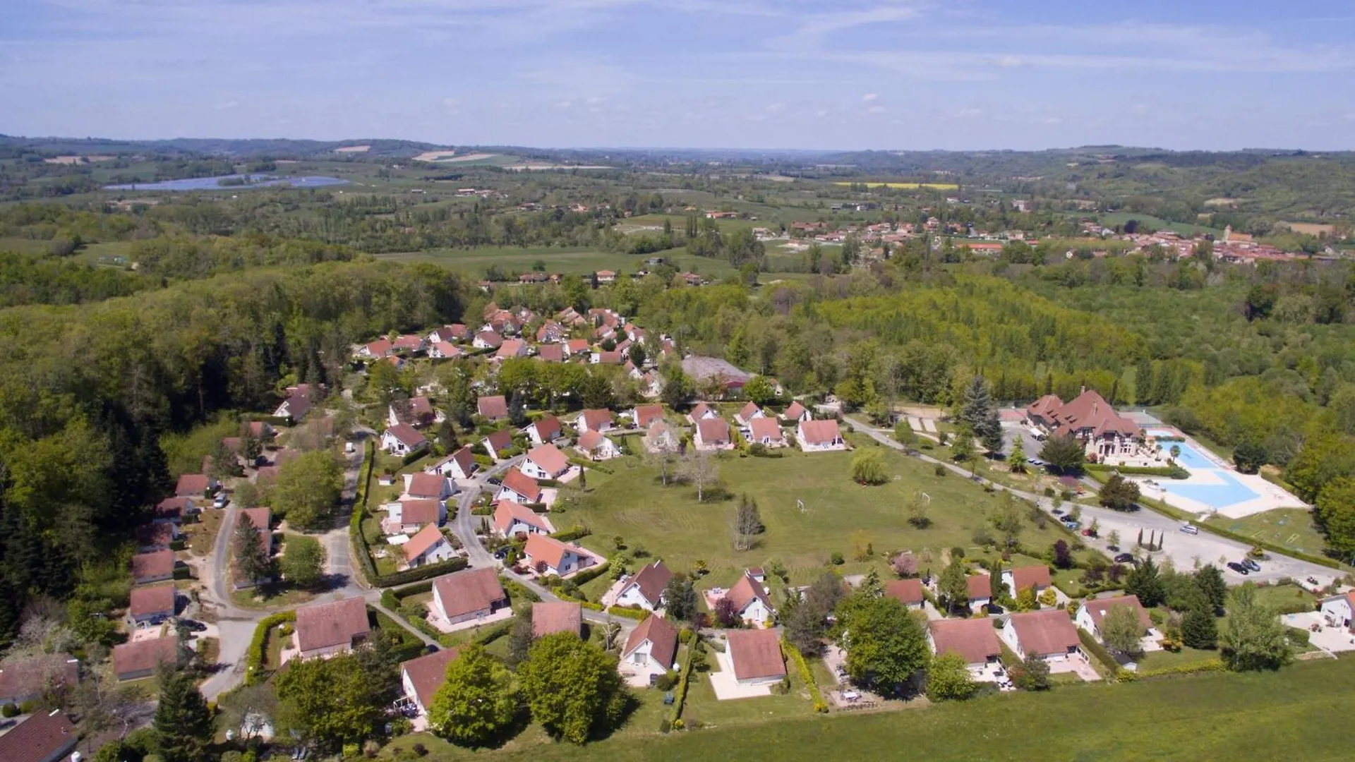 Holiday home Vakantiepark Chateau Cazaleres Daumazan-sur-Arize France