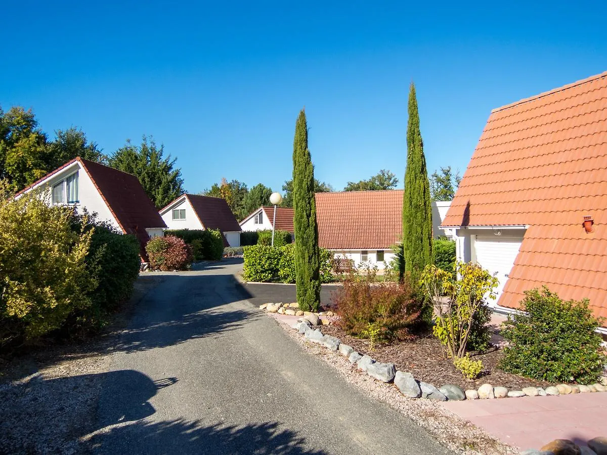 Holiday home Vakantiepark Chateau Cazaleres Daumazan-sur-Arize