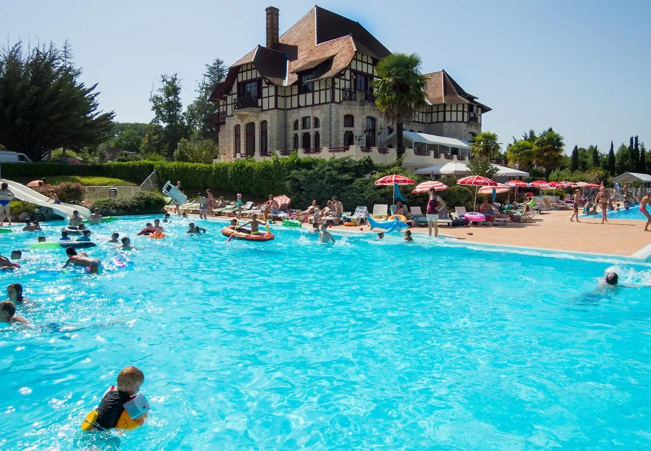 Holiday home Vakantiepark Chateau Cazaleres Daumazan-sur-Arize France