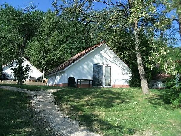 Holiday home Vakantiepark Chateau Cazaleres Daumazan-sur-Arize